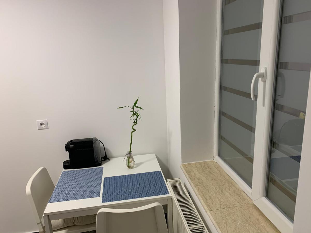 Apartment City Center Piteşti Esterno foto
